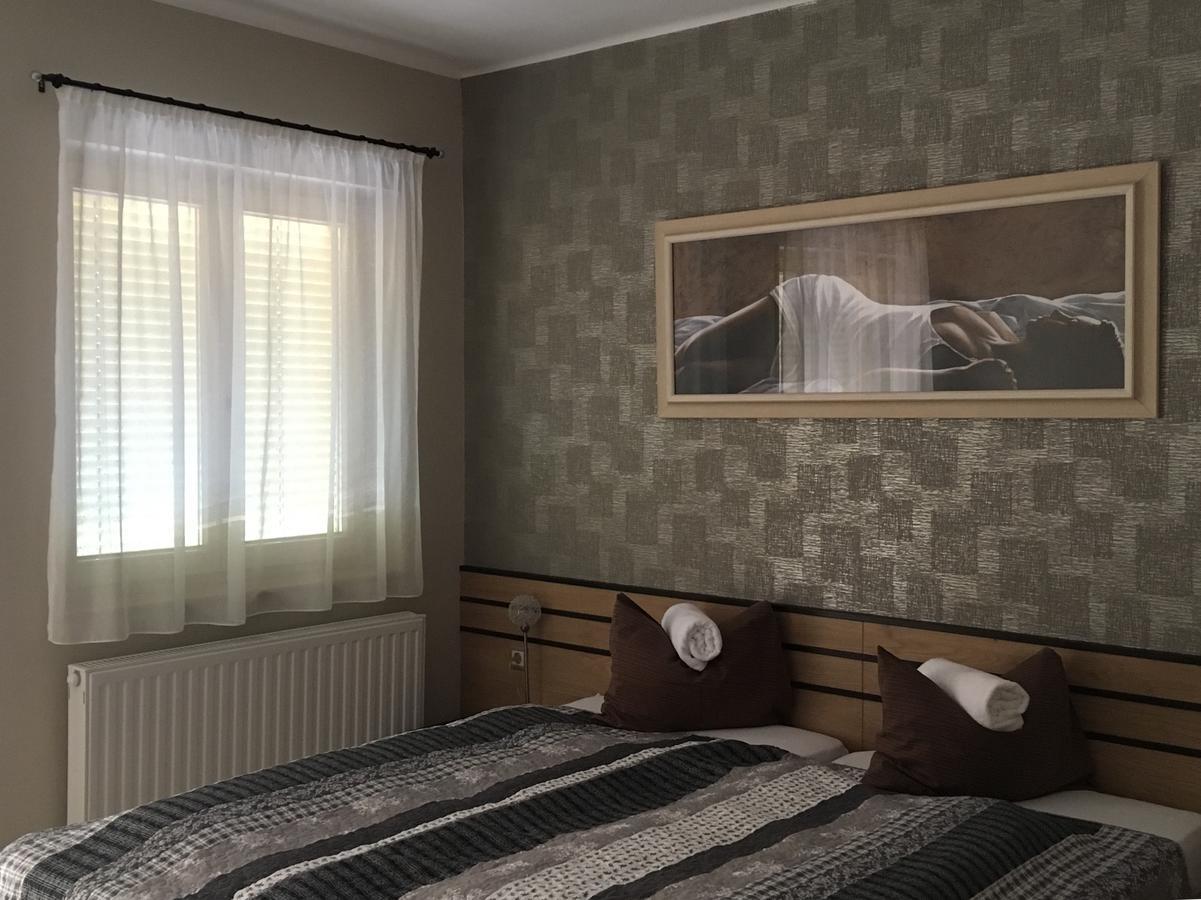 Sétány Apartman Csopak Extérieur photo